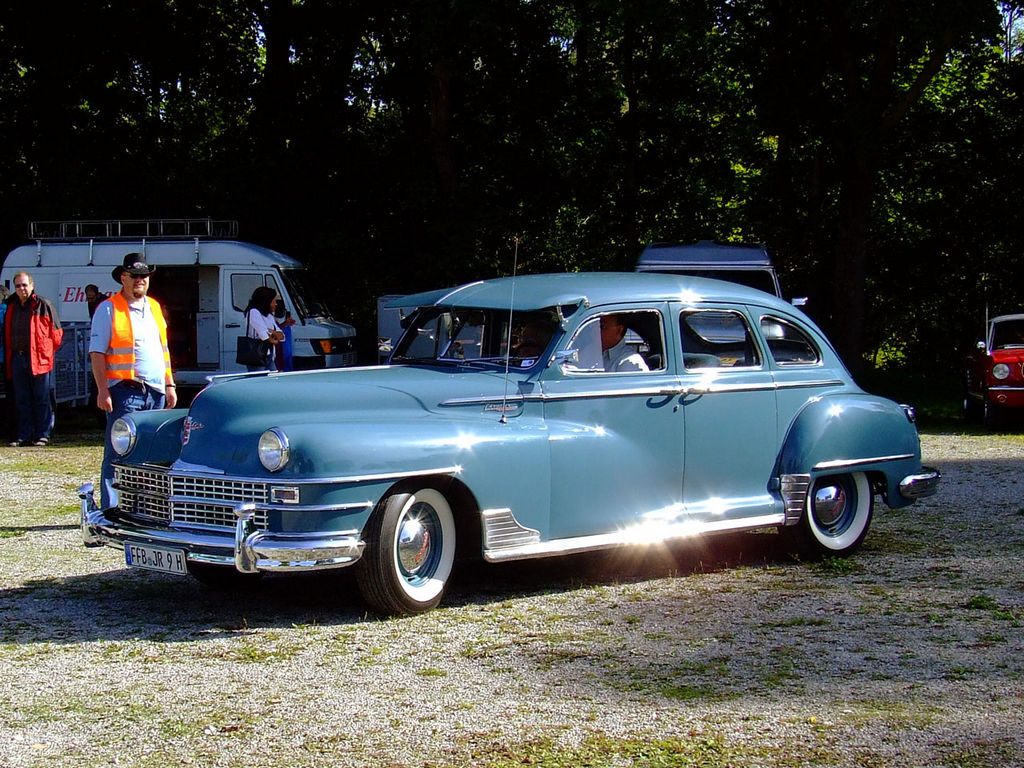 1946-48-Chrysler-Windsor