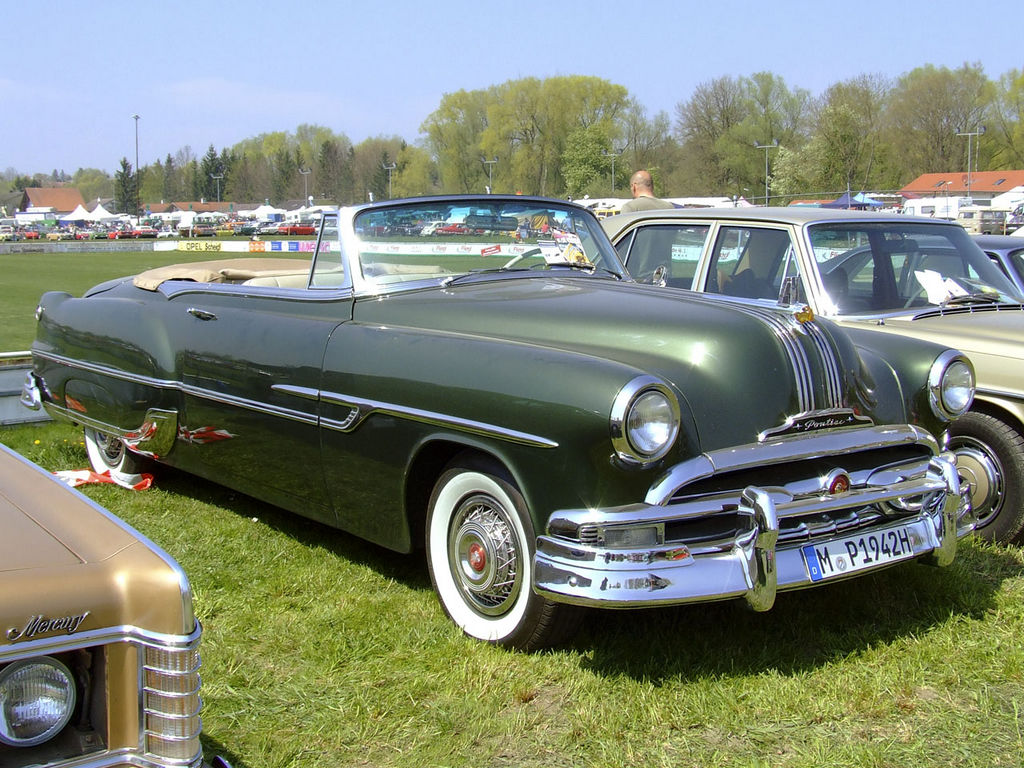 1953-Pontiac-Chieftain-DeLuxe-Cvt