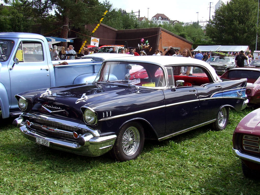 1957-Chevrolet-210-4d-Hardtop