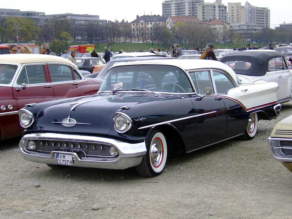 1957-Oldsmobile-98